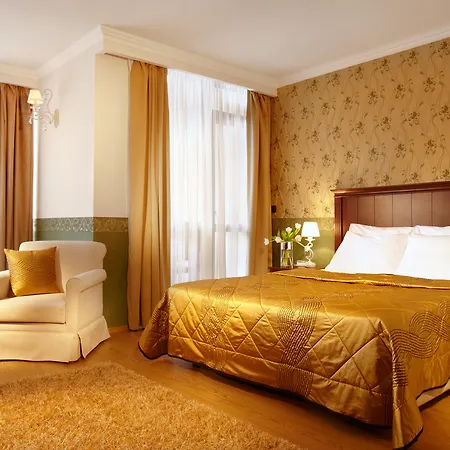 Premier Luxury Mountain Hotel
