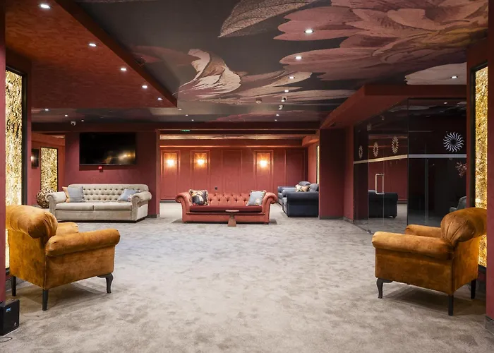 Premier Luxury Mountain Hotel