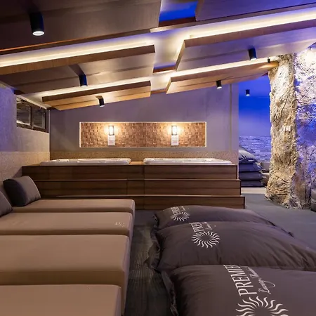 Premier Luxury Mountain Hotel