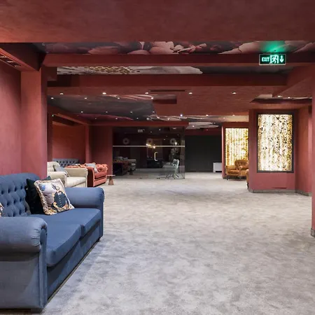Отель Premier Luxury Mountain