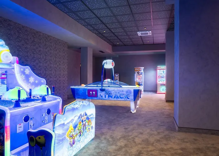 Premier Luxury Mountain Szálloda Banszko